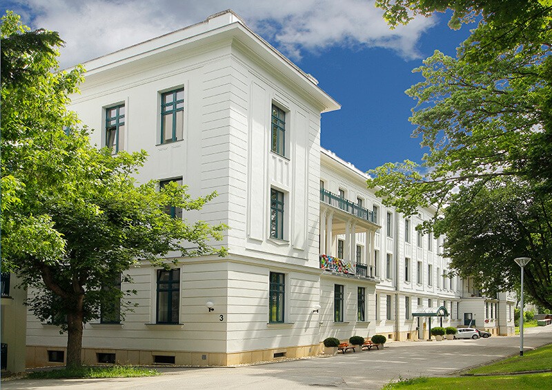 The AMADEUS International School campus is located in the distinguished residential 18th district of Vienna.
